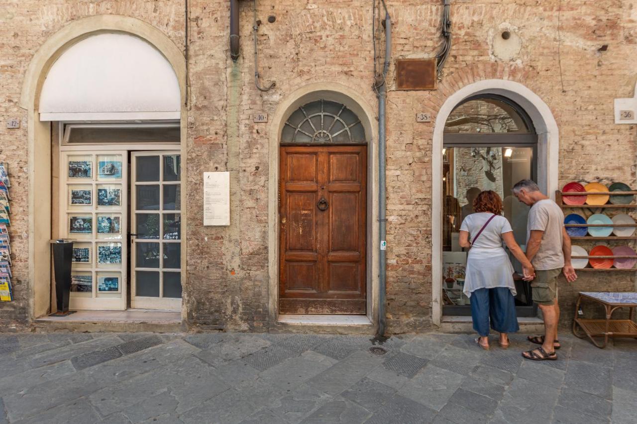 Colours Studio 10 M Away Piazza Del Campo 锡耶纳 外观 照片